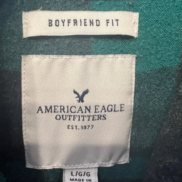 AMERICAN EAGLE OUTFITTERS Buffalo Plaid Boyfriend Fit Flannel Shirt - Picture 3 of 3